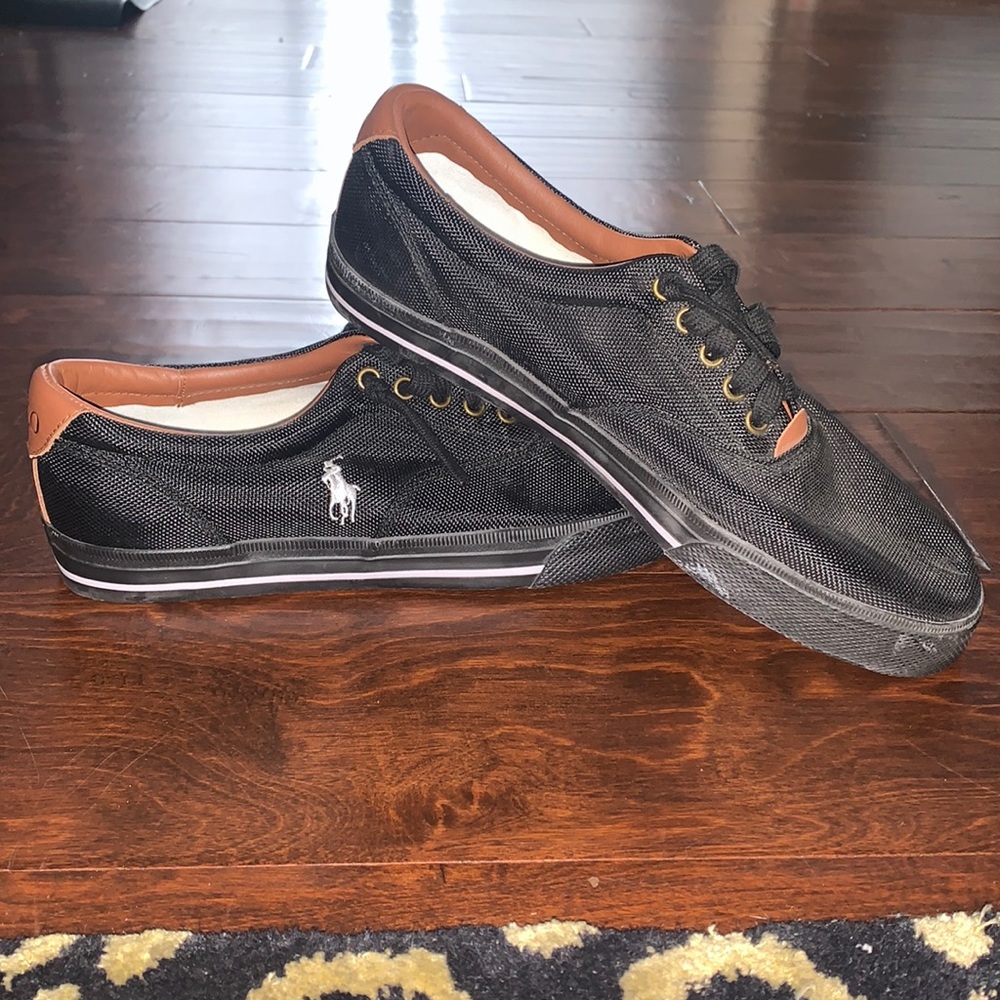 Ralph Lauren Polo size 11 men’s lace ups. Barely worn.